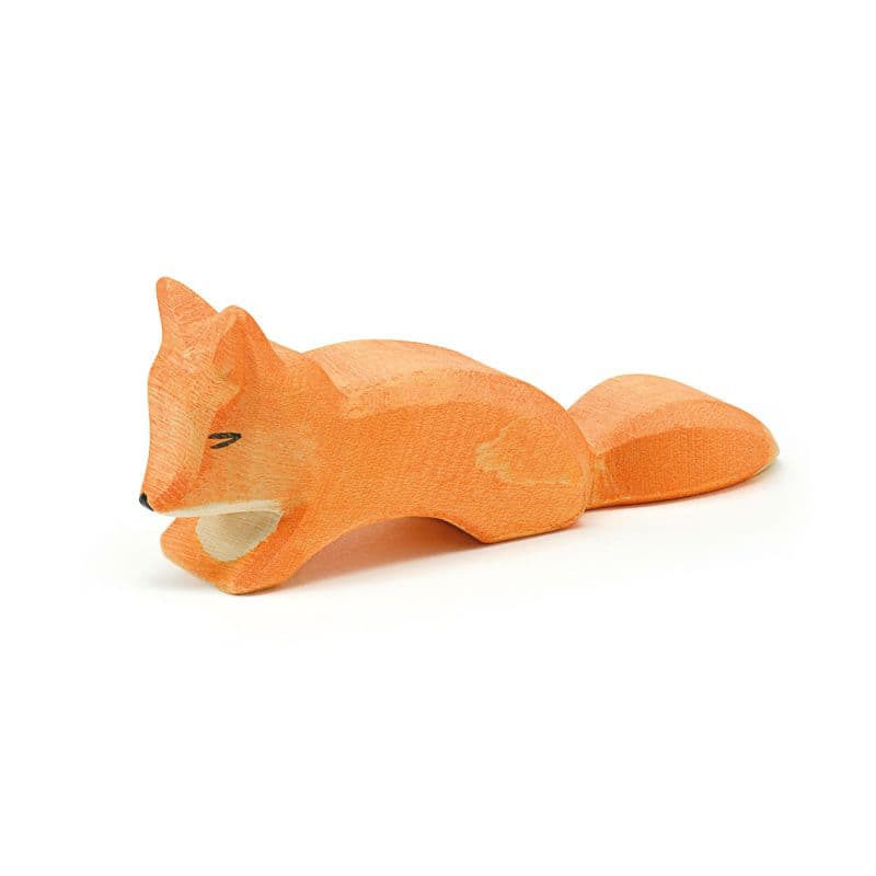 Baby Fuchs schleicht